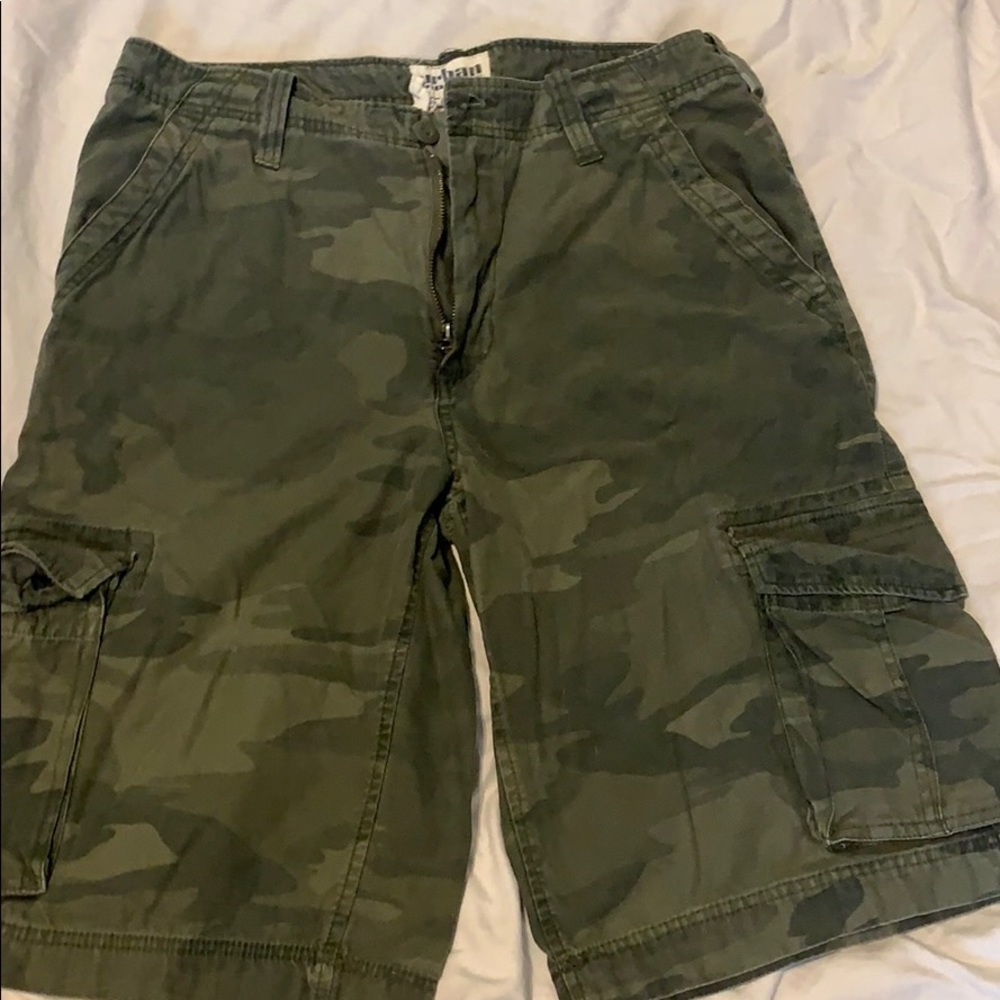 Urban Pipeline Camo shorts